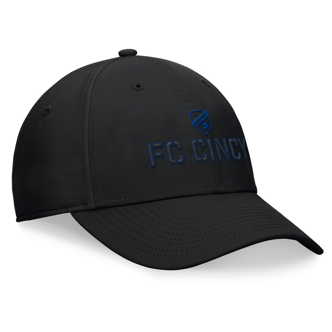 Black Fundamental Flex Fit Hat